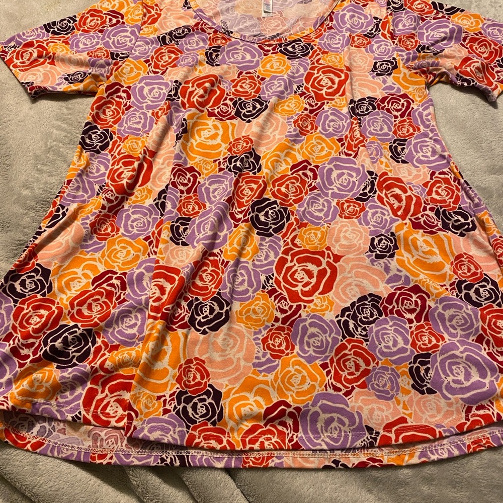 Lularoe perfect T size L